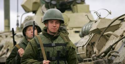 Среднестатистическая зарплата военных РФ превышает 60 тысяч рублей.