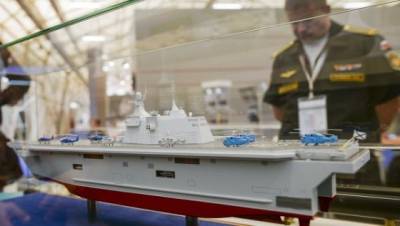 Универсальный десантный корабль "Прибой" станет российской альтернативой французским "Мистралям"